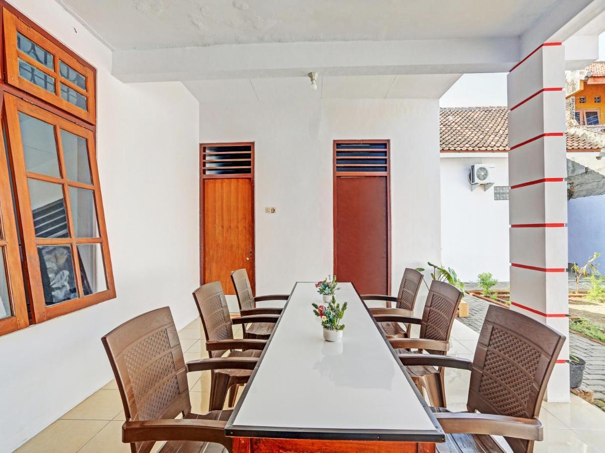 Oyo 90344 Wijayanti Otel Banyuwangi  Dış mekan fotoğraf