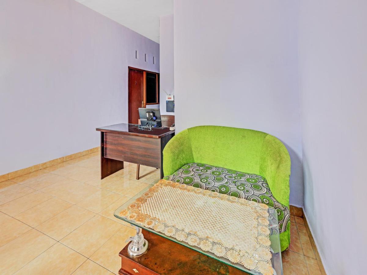 Oyo 90344 Wijayanti Otel Banyuwangi  Dış mekan fotoğraf