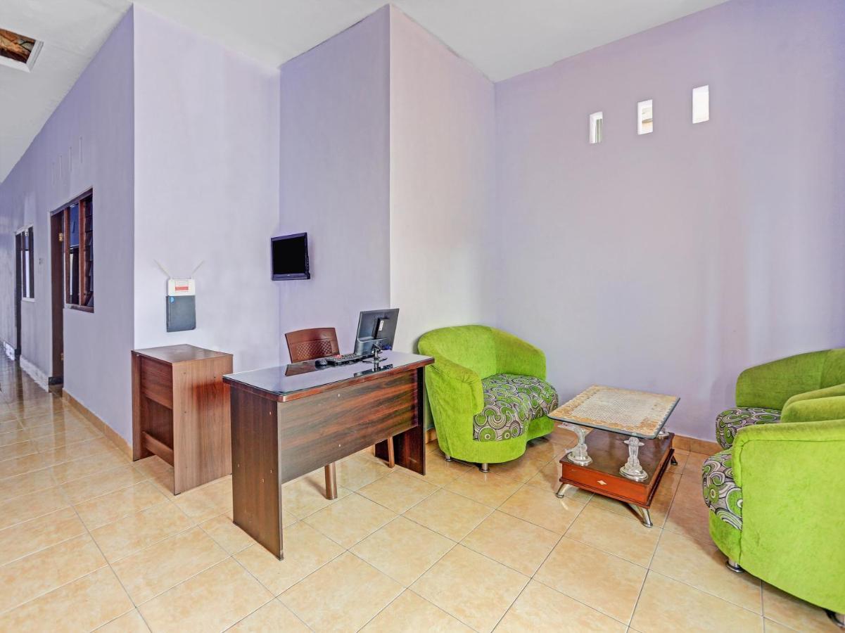 Oyo 90344 Wijayanti Otel Banyuwangi  Dış mekan fotoğraf