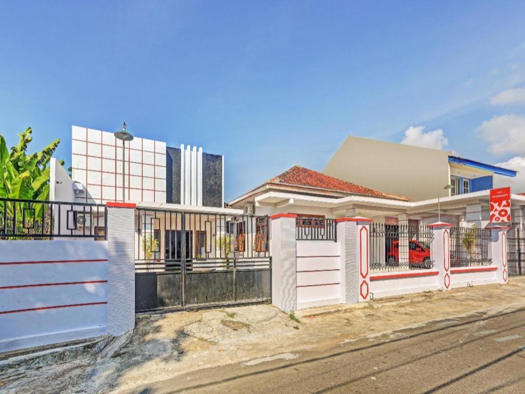 Oyo 90344 Wijayanti Otel Banyuwangi  Dış mekan fotoğraf