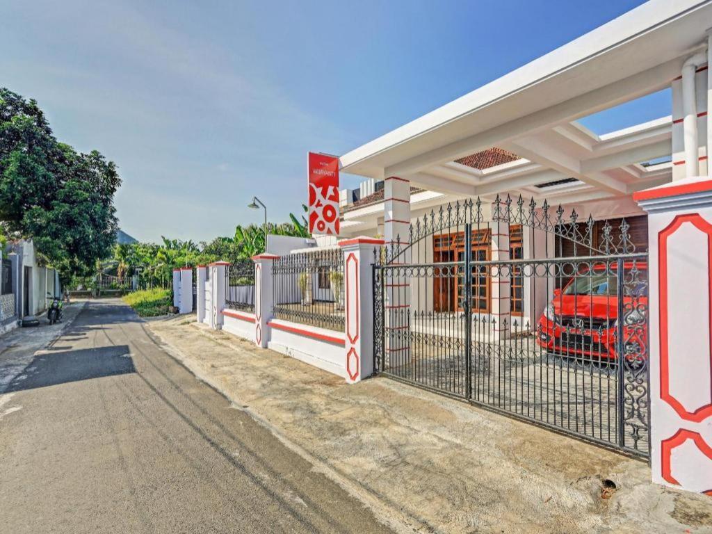 Oyo 90344 Wijayanti Otel Banyuwangi  Dış mekan fotoğraf